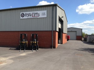 New Signs go up at South West Forklifts